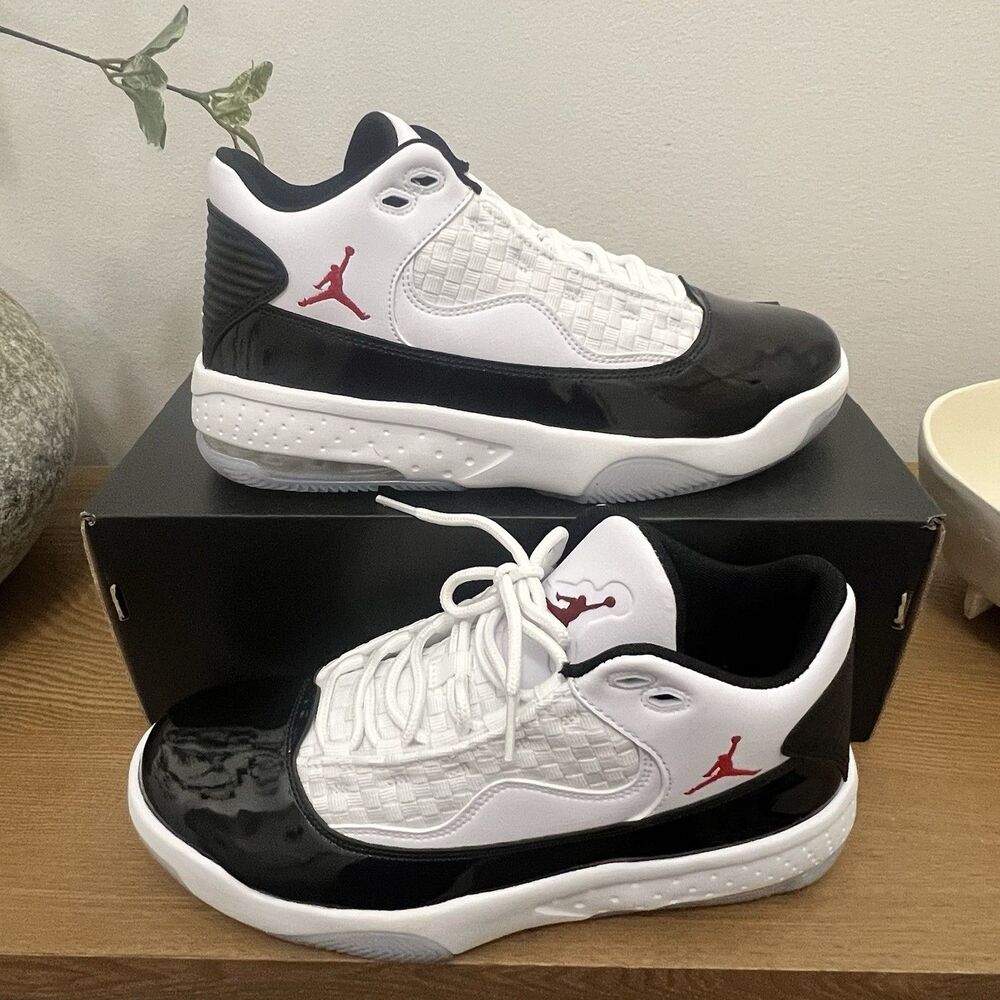 Jordan Men's Max Aura 2 White/Black Basketball Shoes Size 8.0M CK6636 102